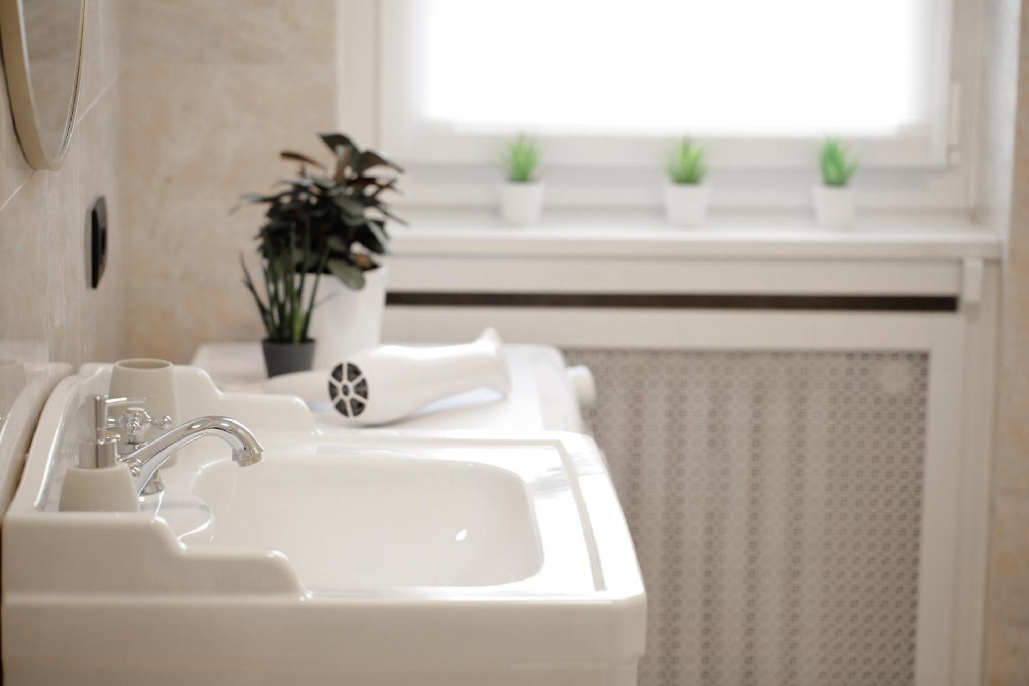 New Modern Flat 10 Minutes Walk From Central Station Milan Luaran gambar