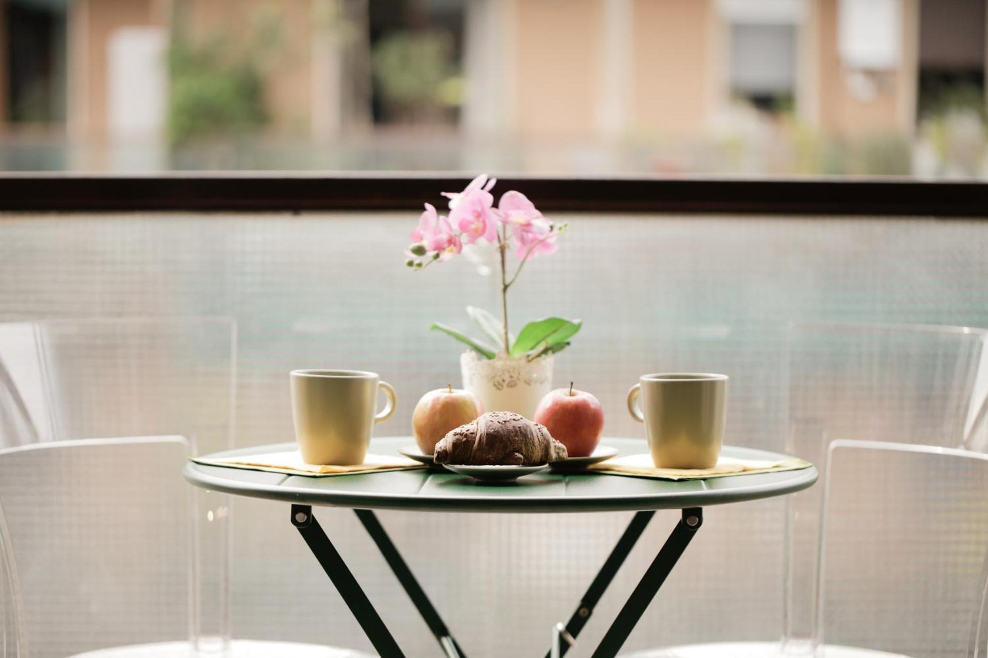 New Modern Flat 10 Minutes Walk From Central Station Milan Luaran gambar